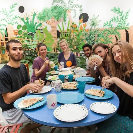 Tropical House Auberge de jeunesse *